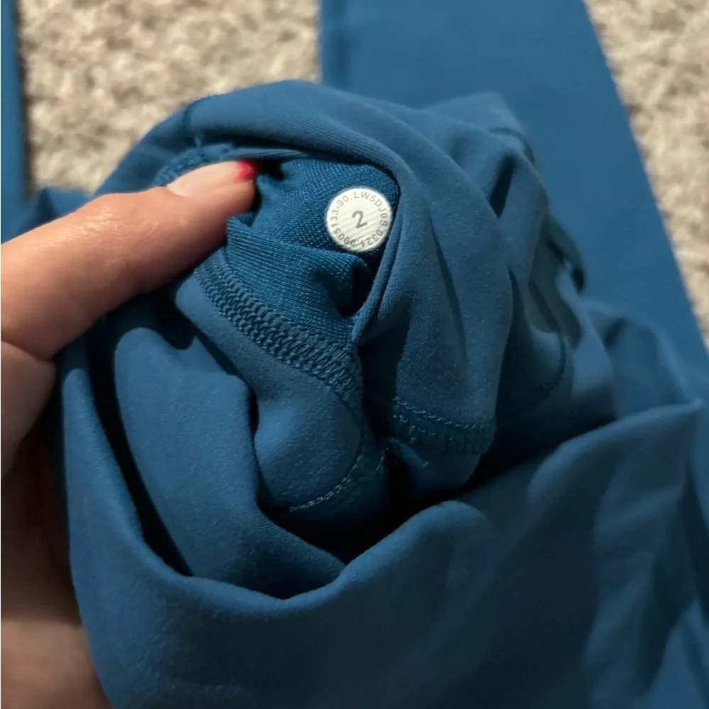 NWOT lululemon align leggings 2 torquoise - Picture 6 of 6